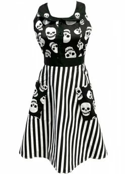 Sourpuss Clothing Lust for Skulls Apron